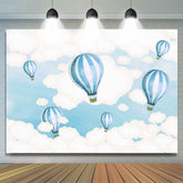 Toile de fond sur le thème du ciel de ballon à air chaud bleu et blanc